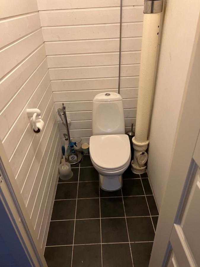 Bedroom In City Centre, No Shower Available Ålesund Eksteriør billede